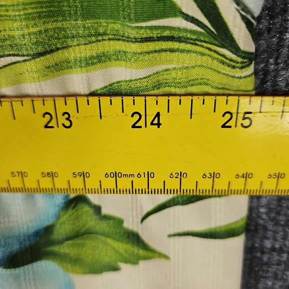 Tommy Bahama Hawaiian Shirt Men's XL 100% Silk Button Up Short Sleeve - Picture 5 of 10